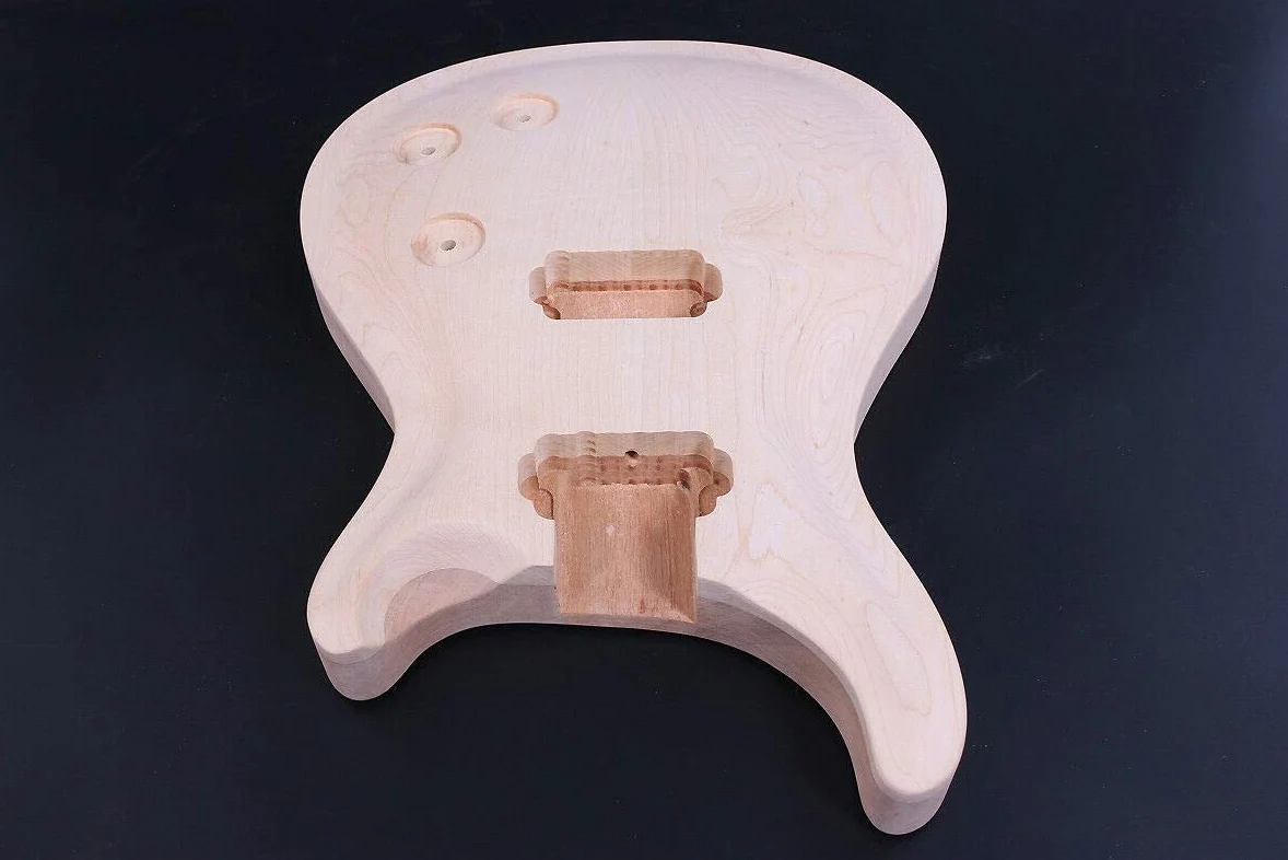 Yinfente 1 set di kit per chitarra elettrica naturale, manico e corpo in mogano, 22 tasti, scala da 61 cm, intarsio per uccelli, pickup S-S, ponte fisso