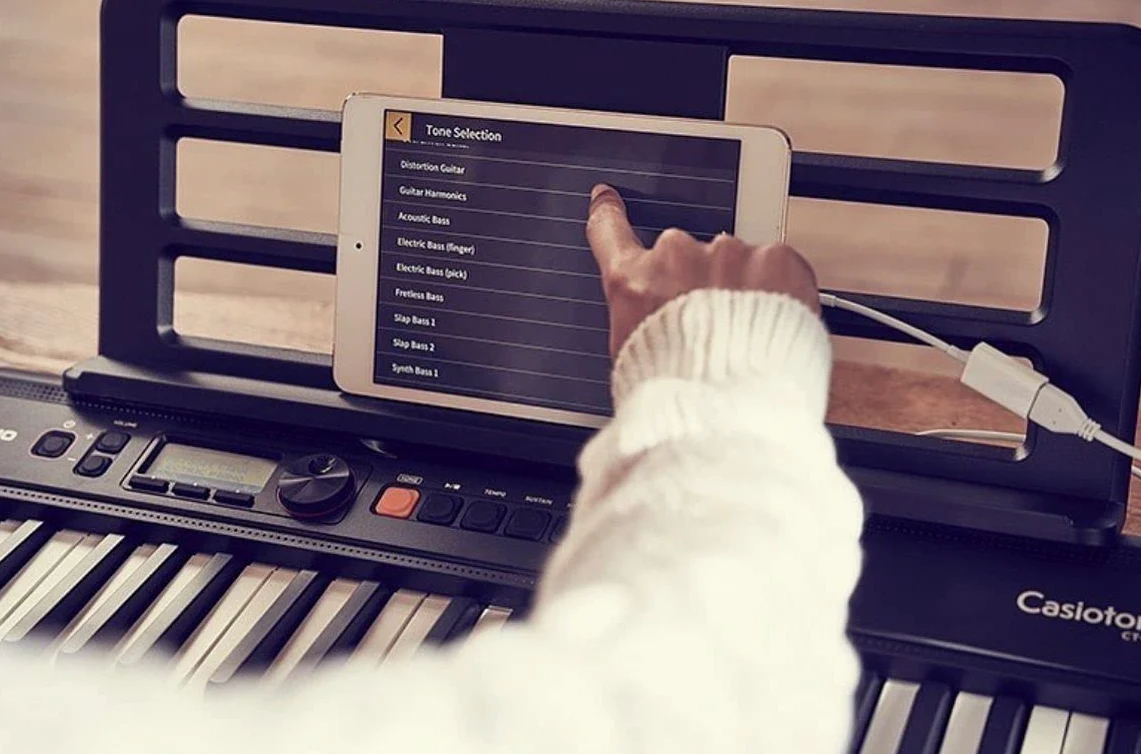 Casio, 61-Key Portable Keyboard (CT-S300)