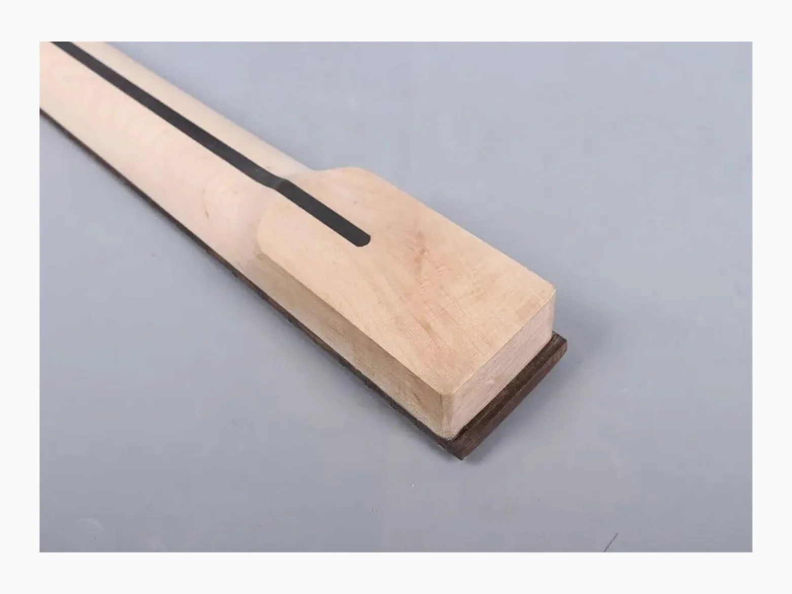 Manico Per Chitarra Baritono 22 Tasti 30 Pollici Punti Intarsio Bolt On Style Manici Non Finiti Tastiera In Palissandro Acero Scala Lunga Fai Da Te Sostituzione Manico della Chitarra