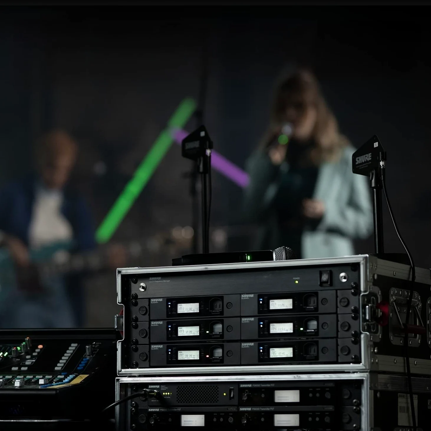 Shure GLXD24+/SM58 Microfono wireless digitale professionale per chiesa, karaoke, voci, durata batteria 12 ore, raggio 30m, Microfono vocale a mano SM58, ricevitore singolo canale