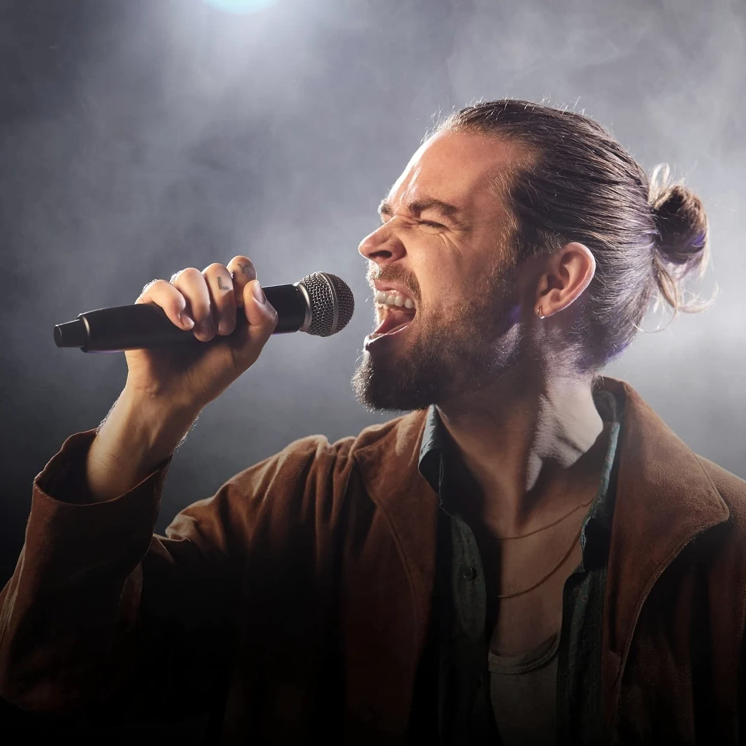 Shure GLXD24+/SM58 Microfono wireless digitale professionale per chiesa, karaoke, voci, durata batteria 12 ore, raggio 30m, Microfono vocale a mano SM58, ricevitore singolo canale