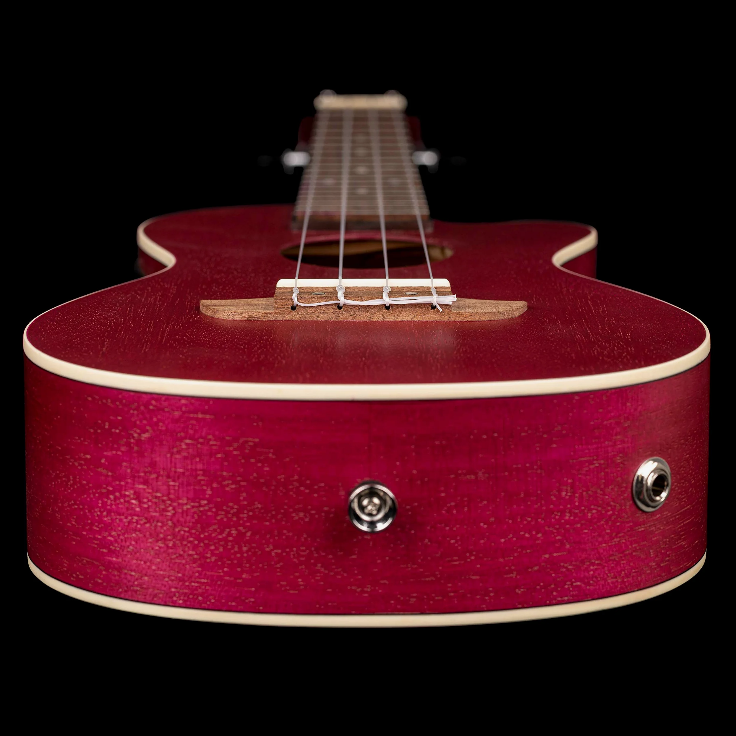 Ortega Guitars Ukulele Concerto Elettro-Acustico – Earth Series – con Cutaway – Okoume, Berry-Coloured (RURUBY-CE)