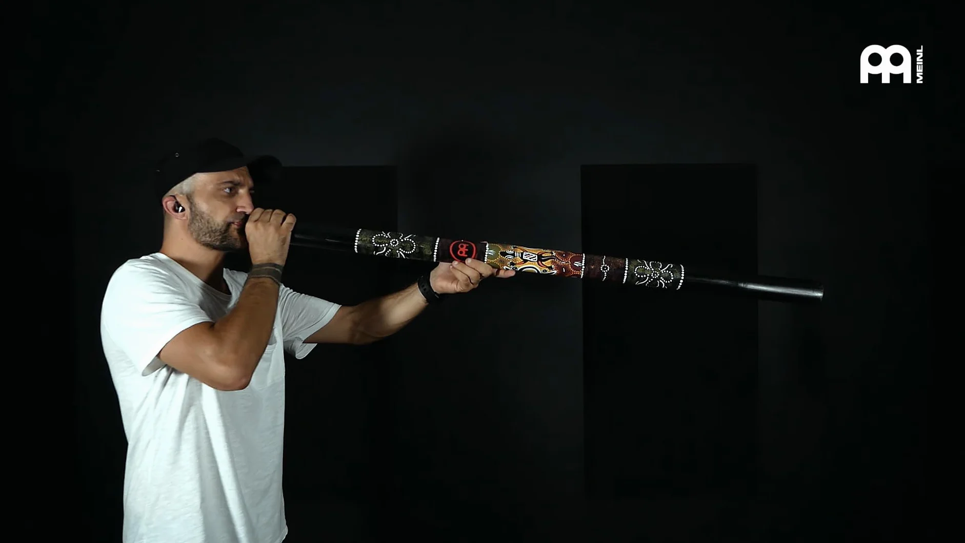 Meinl Percussion DDG1-BK, Didgeridoo in legno con dettaglio dipinto a mano, 120 cm, 47", Nero