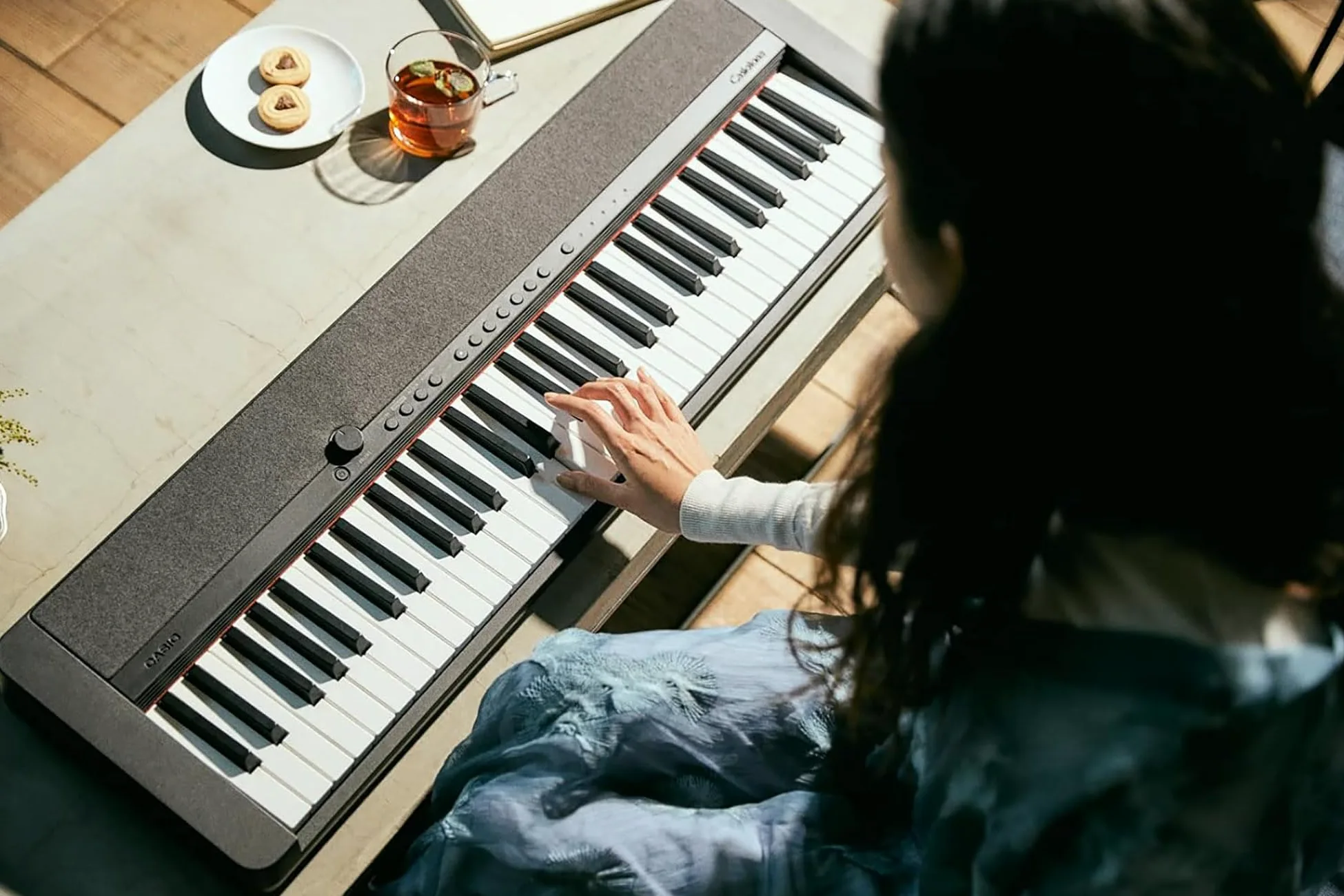 Casio CT-S1 Casiotone - Tastiera digitale portatile a 61 tasti, con cuffie, video di istruzioni e panno per la pulizia Austin Bazaar, colore: Nero