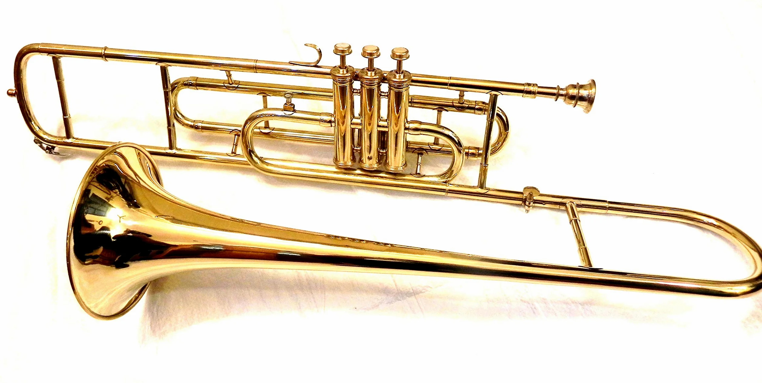 Trombone tenore in ottone a 3 valvole per trombette crossover con custodia rigida di design