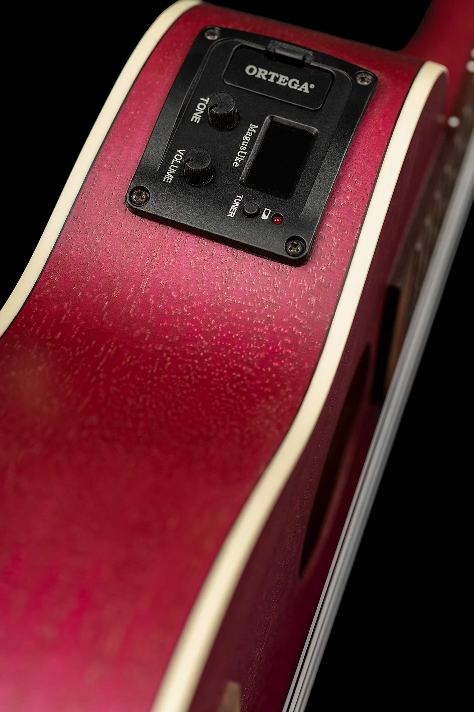 Ortega Guitars Ukulele Concerto Elettro-Acustico – Earth Series – con Cutaway – Okoume, Berry-Coloured (RURUBY-CE)