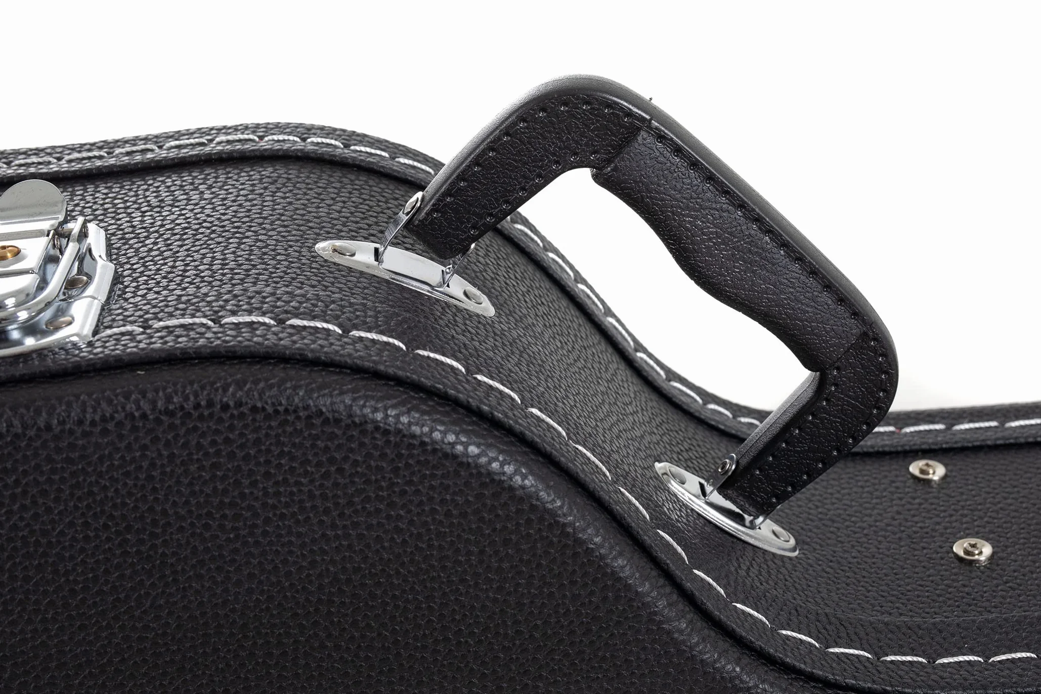 Custodia per chitarra GEWA Yamaha APX Flat Top Economy - nucleo in legno - coperchio piatto - rivestimento in similpelle nero opaco - scomparto per accessori - interno in velluto nero