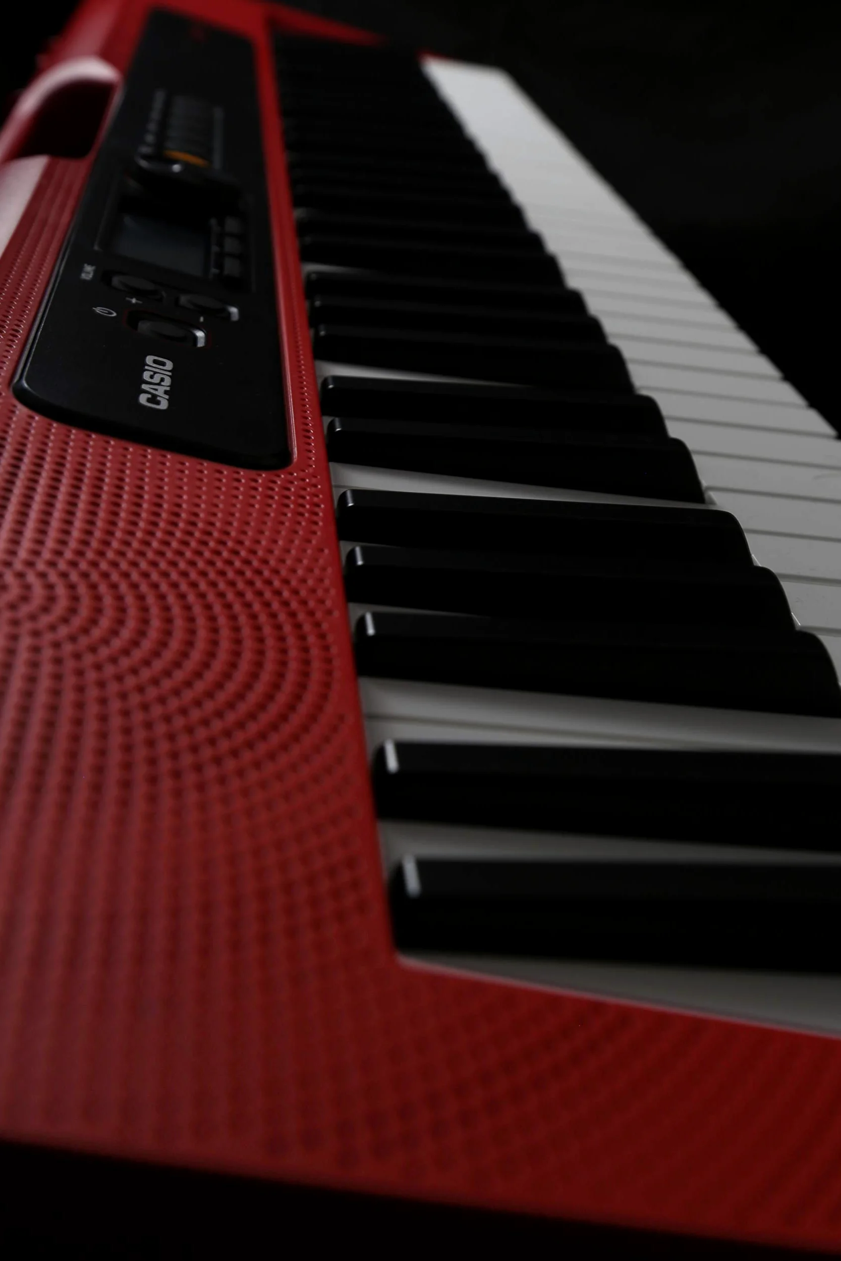 Casio – Tastiera elettronica portatile 61 tasti con modalità musica da ballo e adattatore AC, rosso - CT-S200RDAD