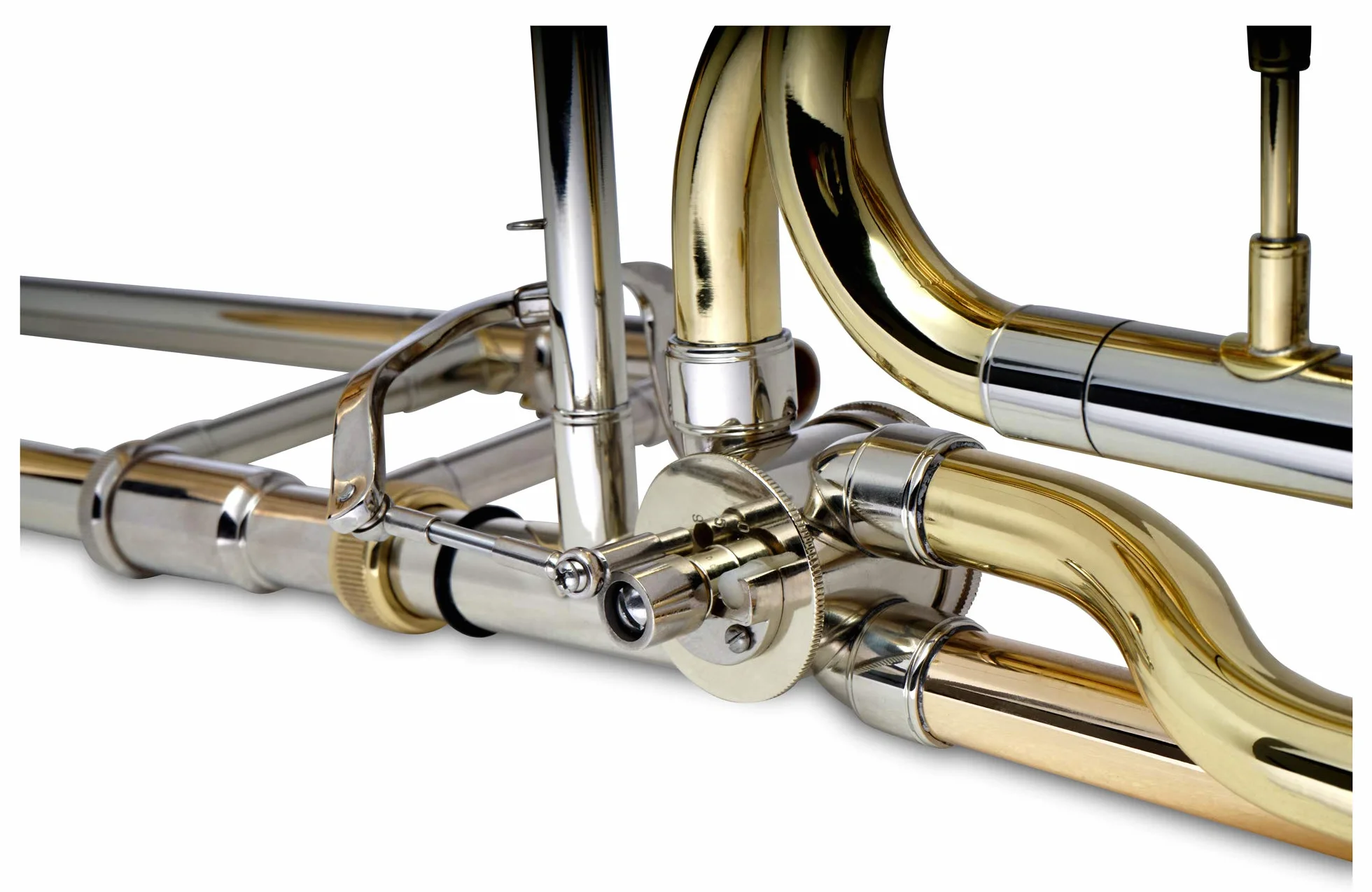 Classic Cantabile Brass QP-42 Trombone Quart - Accordatura: Bb/F - Campana in ottone dorato - Coulisse interna in nickel argento - Campana: 215 mm - Diametro: 13,89 mm - Inclusi bocchino e custodia