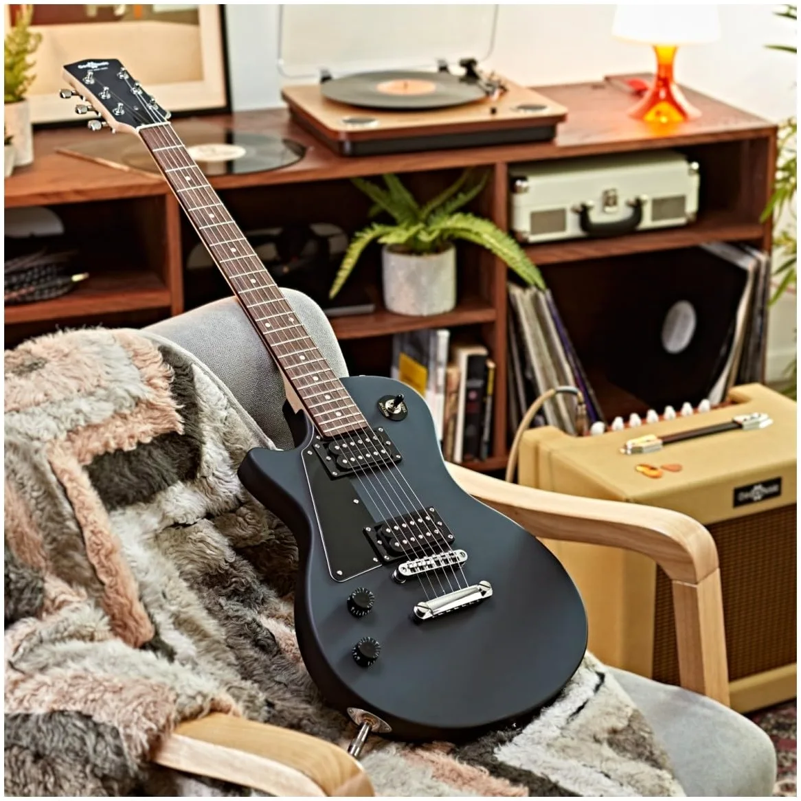 New Jersey Pacchetto di Chitarra Elettrica per Mancini, Nero | Manico Comodo e Corpo Leggero, Ampli Portatile con EQ 2 Bande e Uscita Cuffie, Set Completo di Accessori Incluso