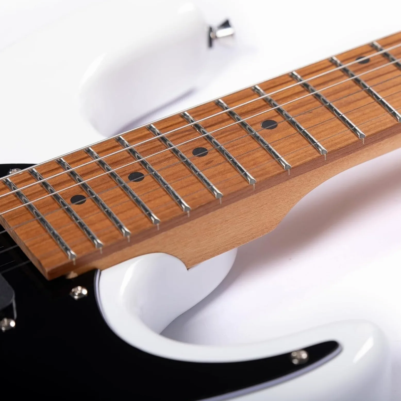 Chitarra Elettrica Strumenti Musicali Chitarra Elettrica A Corpo Solido Con Ponte Regolabile A 7 Corde Moderna Per Principianti Pickup SSH In Legno Di Acero ﻿(Ebony Black)