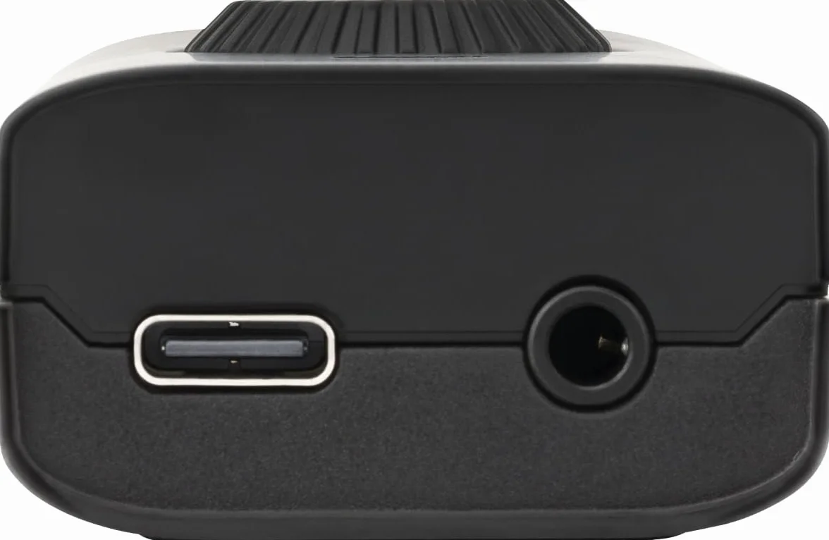Interfaccia audio portatile USB-C Fender Link I/O, adatta per chitarra elettrica, tascabile, fornisce audio bidirezionale cristallino tramite connessione USB.
