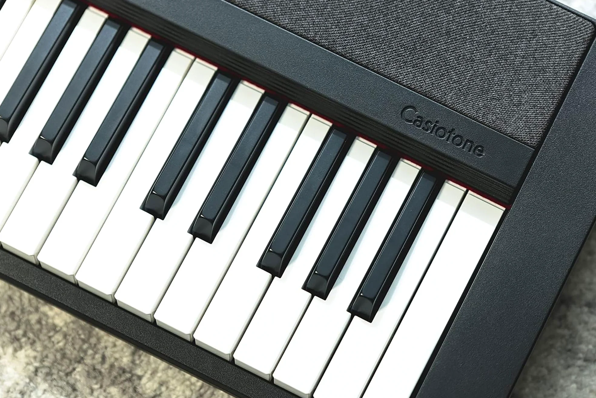 Casio CT-S1 Casiotone - Tastiera digitale portatile a 61 tasti, con cuffie, video di istruzioni e panno per la pulizia Austin Bazaar, colore: Nero
