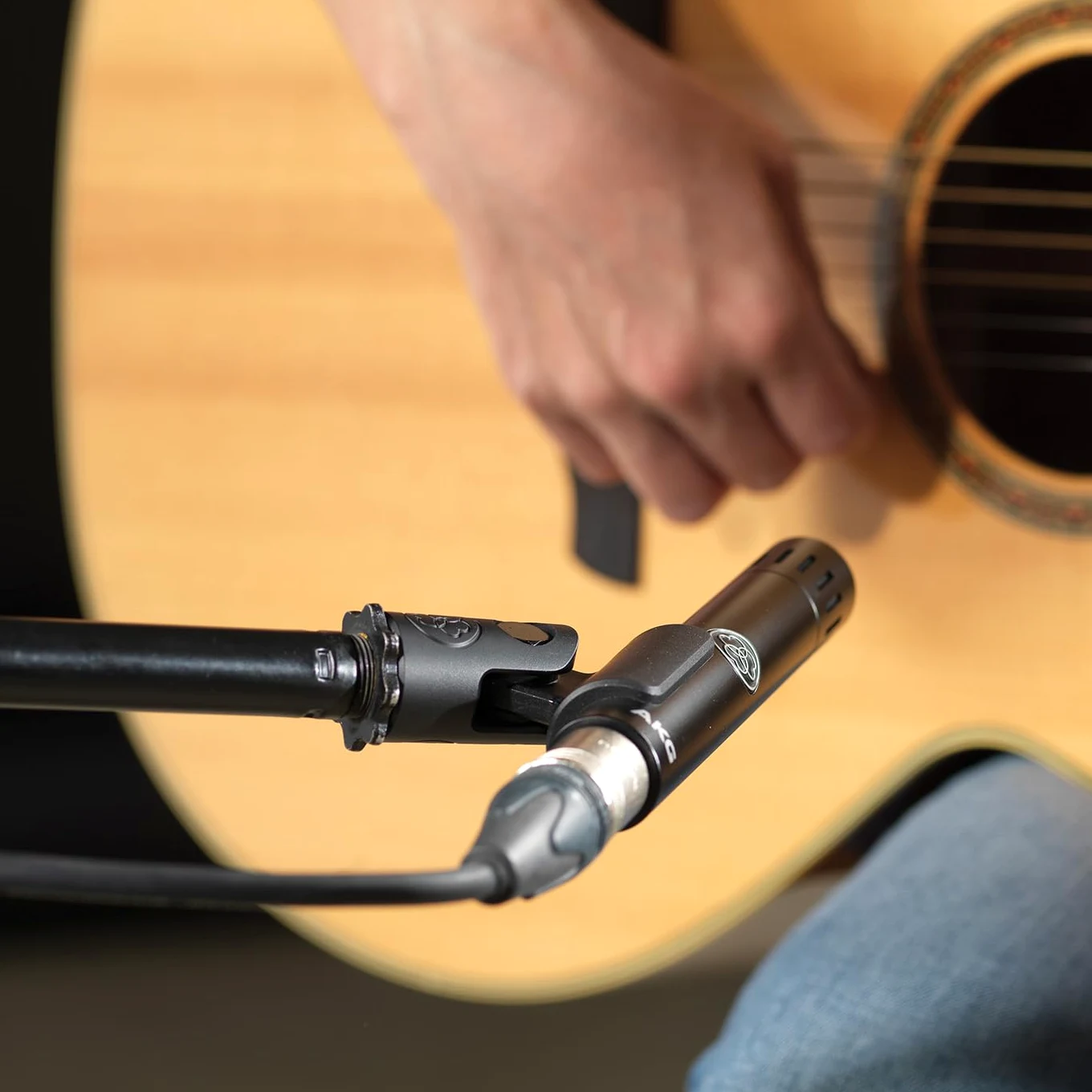 AKG C-Series C151