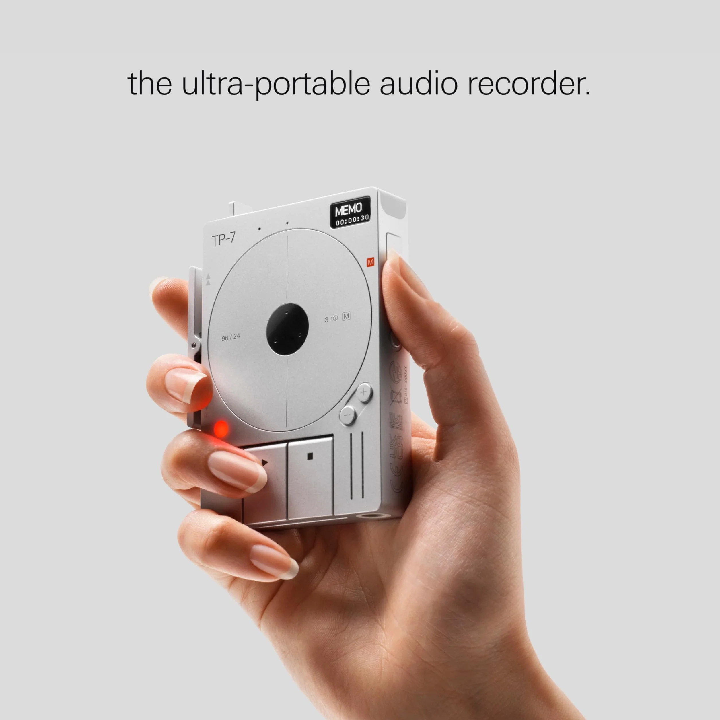 Teenage Engineering TP-7 (registratore portatile, con interfaccia audio USB-C, Bluetooth, microfono interno, altoparlanti, 128 GB di memoria, interfaccia audio USB-C, autonomia di 72 ore)