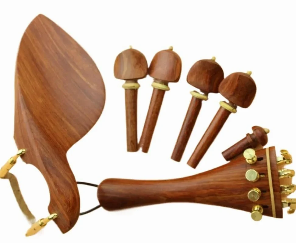 Accessori per violino 1 Set 4/4 Parti Di Violino In Sequoia Accessori Per Violino Cordiere Mentoniera Piroli E Kit Perni Di Coda
