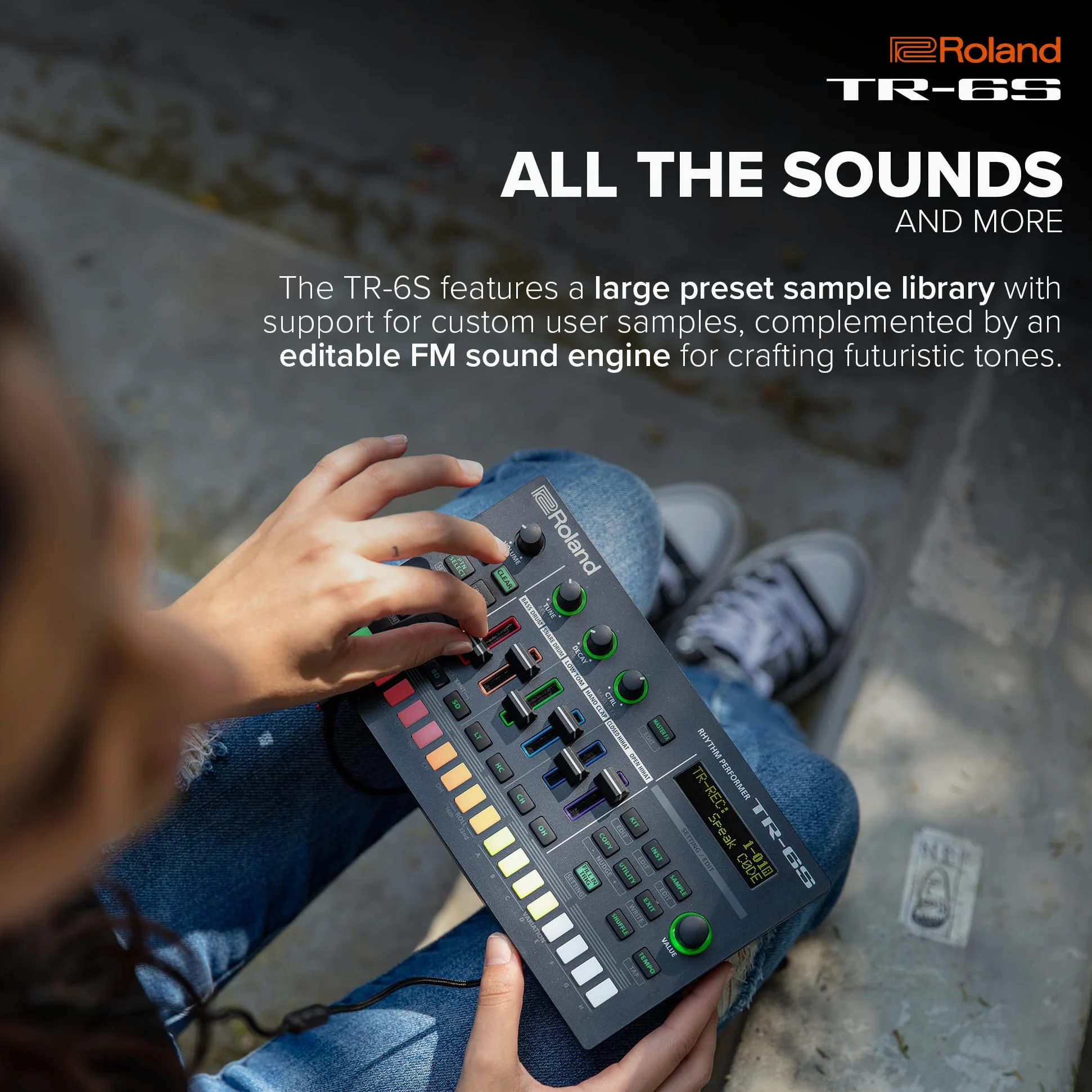 Roland TR-6S Rhythm Performer | Drum Machine Compatta con Sei Tracce di Veri Suoni TR, incluse TR-808, CR-78 e Altre | Grande Libreria di Sample Preset | Generatore Sonoro FM Editabile