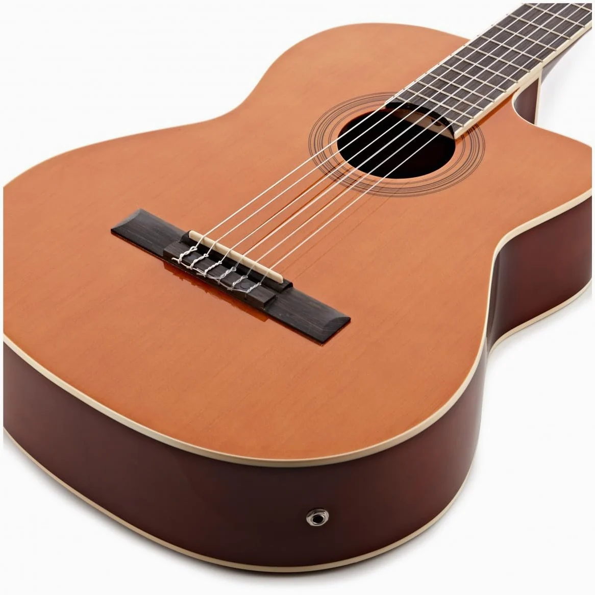 Chitarra classica Deluxe Cutaway Singolo di Gear4music, Naturale | Cutaway Singolo per Accesso ai Tasti Alti, Corpo Abete e Tiglio dal Tono Ricco e Deciso, Corde di Nylon Morbide, Naturale