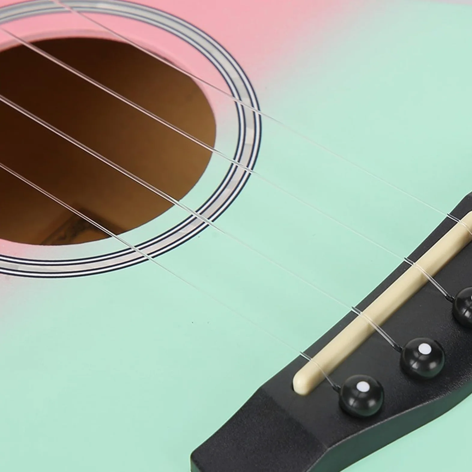 Modello Entry-level Da 23 Pollici Per Principianti Per Suonare Il Pianoforte Colorato Per Esercitarsi Con L'ukulele(Pink)