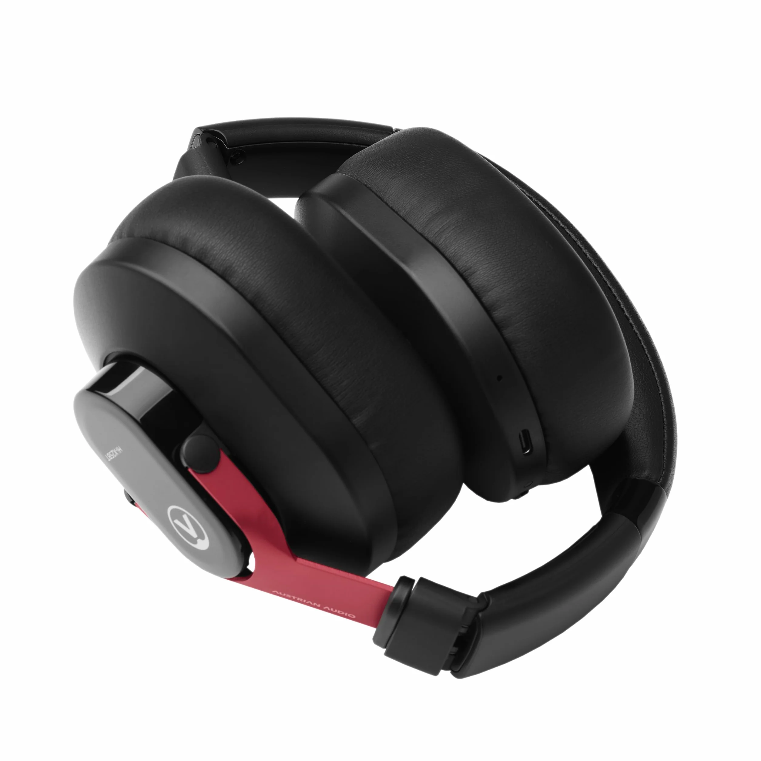 Cuffie Bluetooth Austrian Audio Hi-X25BT, Cuffie professionali senza fili (circumaurali, imbottitura per orecche memory foam, Touch Control, batteria: 30 h, USB-C- e connettore jack), nero/rosso