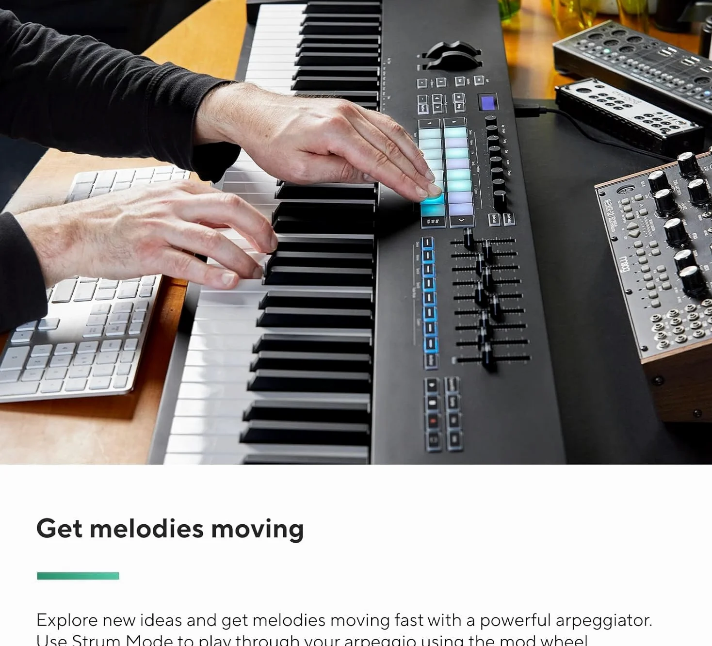 Novation Launchkey 88 [MK3] - Tastiera MIDI di alta qualità a 88 note per creare musica con espressività, nero