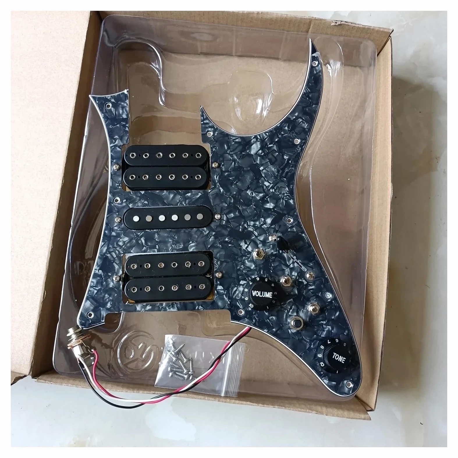 Aggiorna Il Battipenna Precablato HSH Con Pickup Alnico V Set Di Interruttori Multifunzione A 7 Vie Per Chitarra Elettrica(3/4)