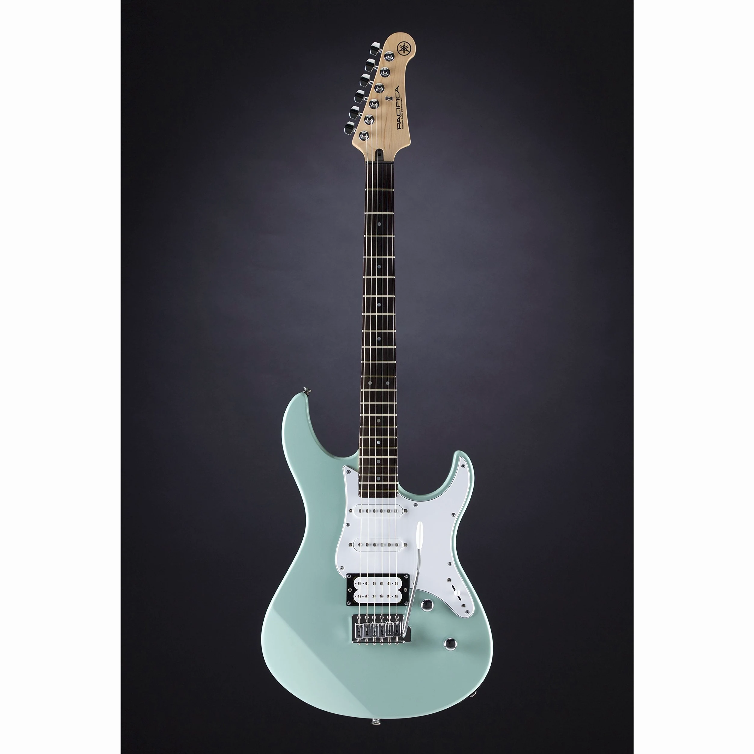Yamaha Pacifica 112V Chitarra Elettrica - Chitarra di Alta Qualità per Principianti dal Design Elegante - Suono Versatile grazie al Selettore Pickup a 5 Posizioni, Blu Chiaro