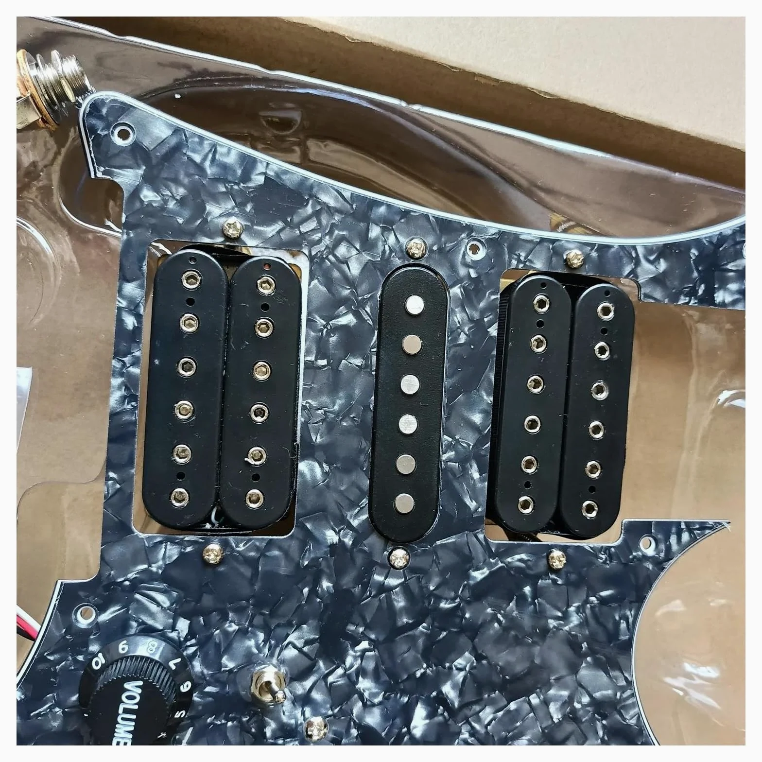Aggiorna Il Battipenna Precablato HSH Con Pickup Alnico V Set Di Interruttori Multifunzione A 7 Vie Per Chitarra Elettrica(3/4)