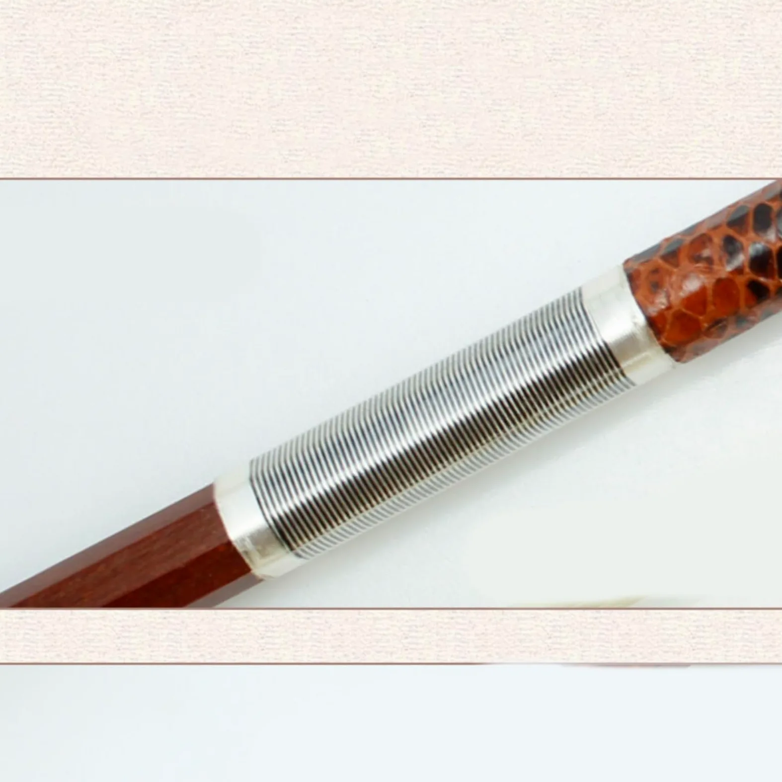 Arco Violino Arco da violino Arco da violino per principianti Equiseto Asta ottagonale da gioco(B style bow 1/4-bow length 55.5cm)