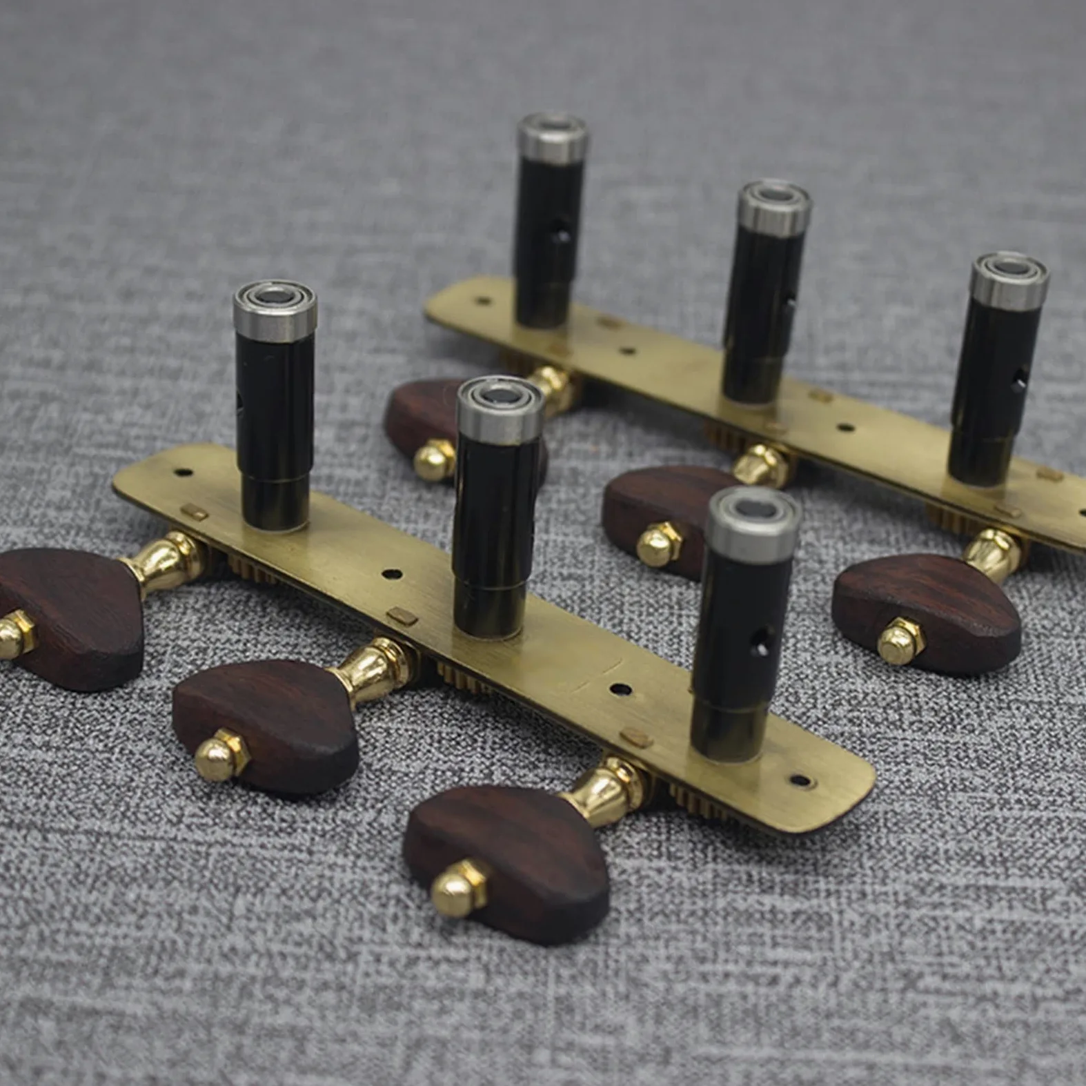 2 Pezzi Corde Per Chitarra Classica Aperte Professionali Chiavi Di Accordatura Pioli Parti Di Ricambio Per Testa Di Macchina Per Chitarra Piroli Accordatura per Chitarra