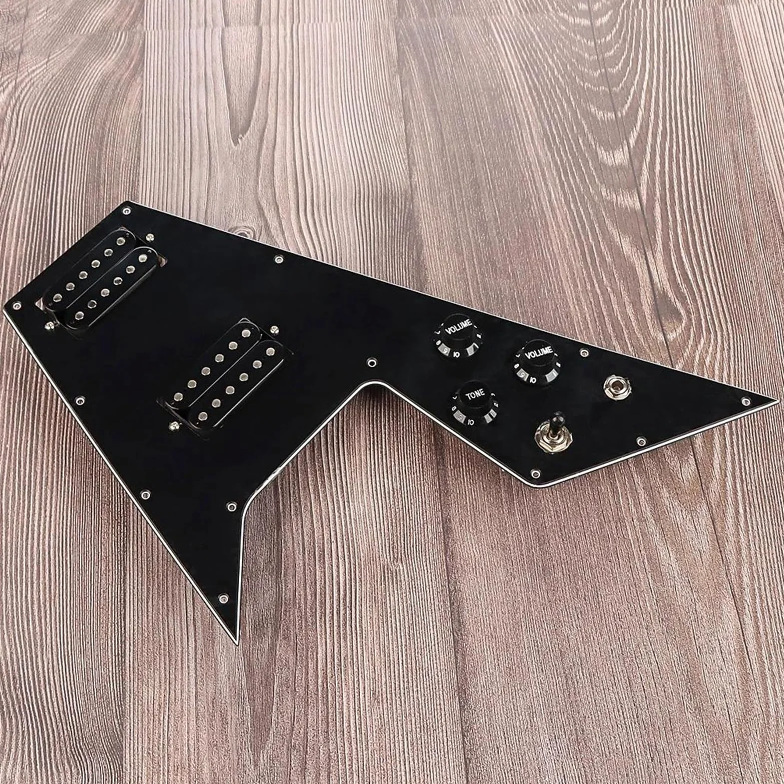 Battipenna per chitarra precablato caricato nero a 3 strati per parti e accessori per chitarra stile V volante Set Battipenna Pickup