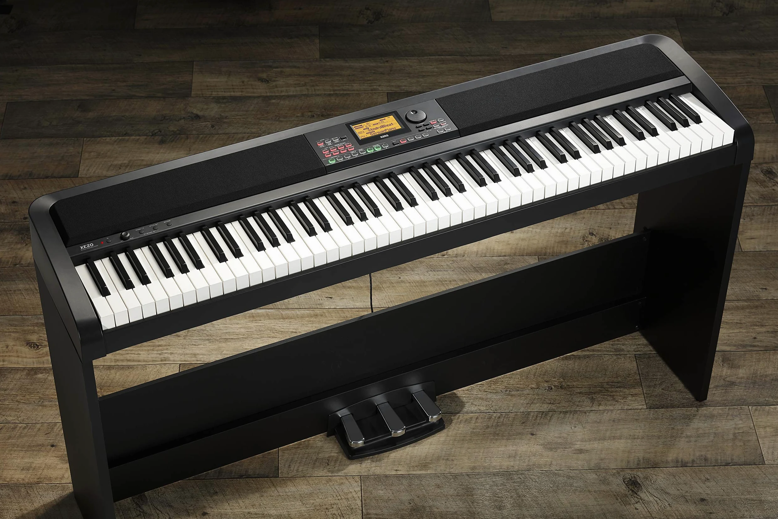 KORG XE20SP - Pianoforti Digitali con Accompagnamenti Styles, Supporto in Legno e 3 Pedali, 88 Tasti