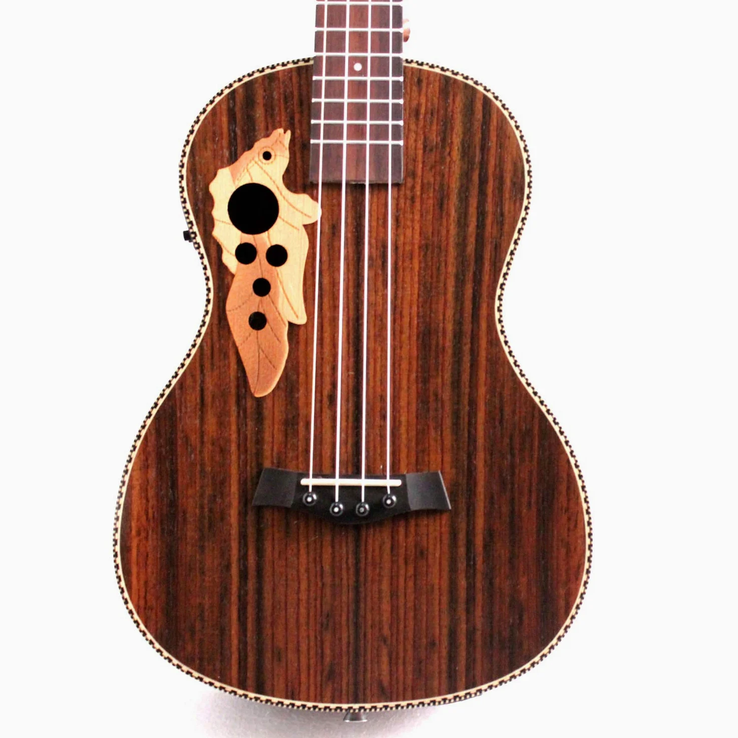 Ukulele baritono elettrico e acustico, 76 cm, completamente in palissandro con truss rod, equalizzatore, con borsa da concerto, tracolla, corda di nylon, accordatore elettrico