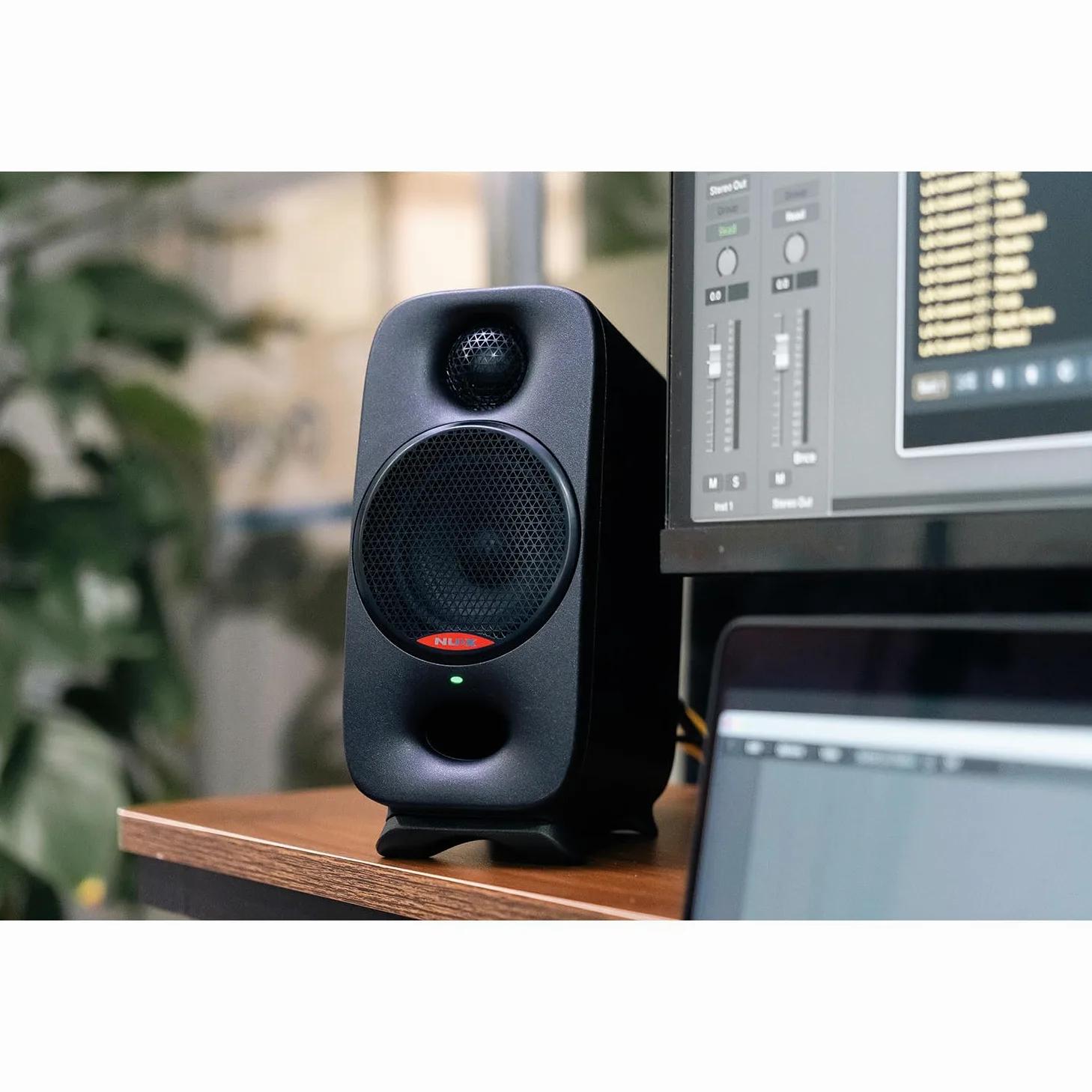 NU-X | Axon 3 Nearfield Studio Monitors | Altoparlanti compatti di qualità di riferimento per mixaggio e monitoraggio | Bluetooth, interfaccia audio USB-C, controllo ambiente DSP