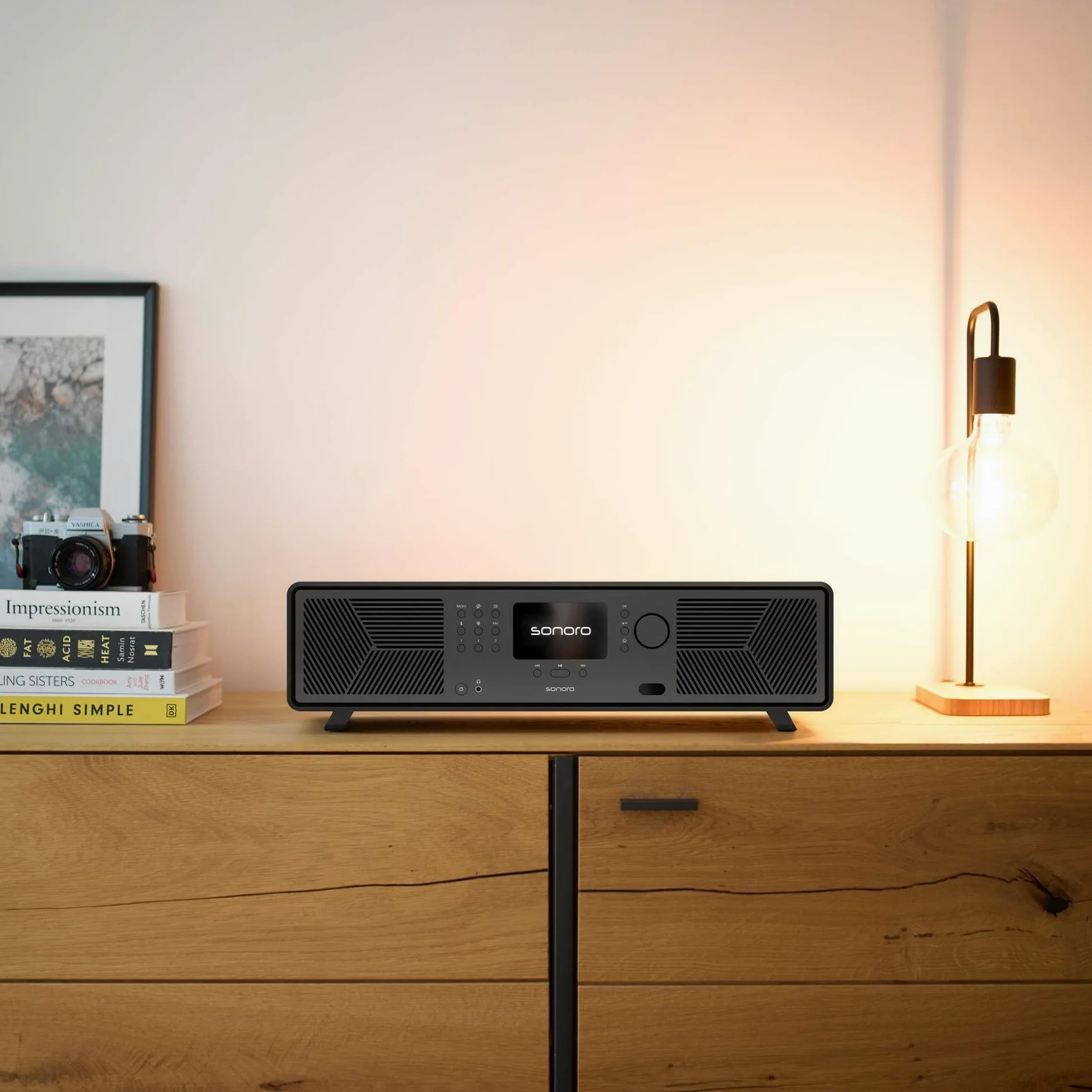 Sonoro AVATON - Impianto HiFi Bluetooth; compatibile con AirPlay, Google Cast, Spotify, Tidal, Qobuz, Amazon Music; radio DAB+/FM, HDMI ARC, design in finitura laccata, integrazione intelligente