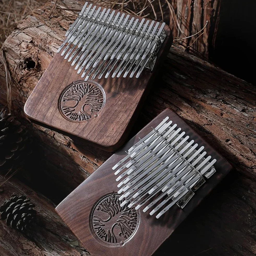 Kalimba a 34 tasti, pianoforte da pollice B accordato in legno massello di noce nero con pickup, denti in acciaio minerale aggiornati per registrazione delle prestazioni, include accordatore a borsa