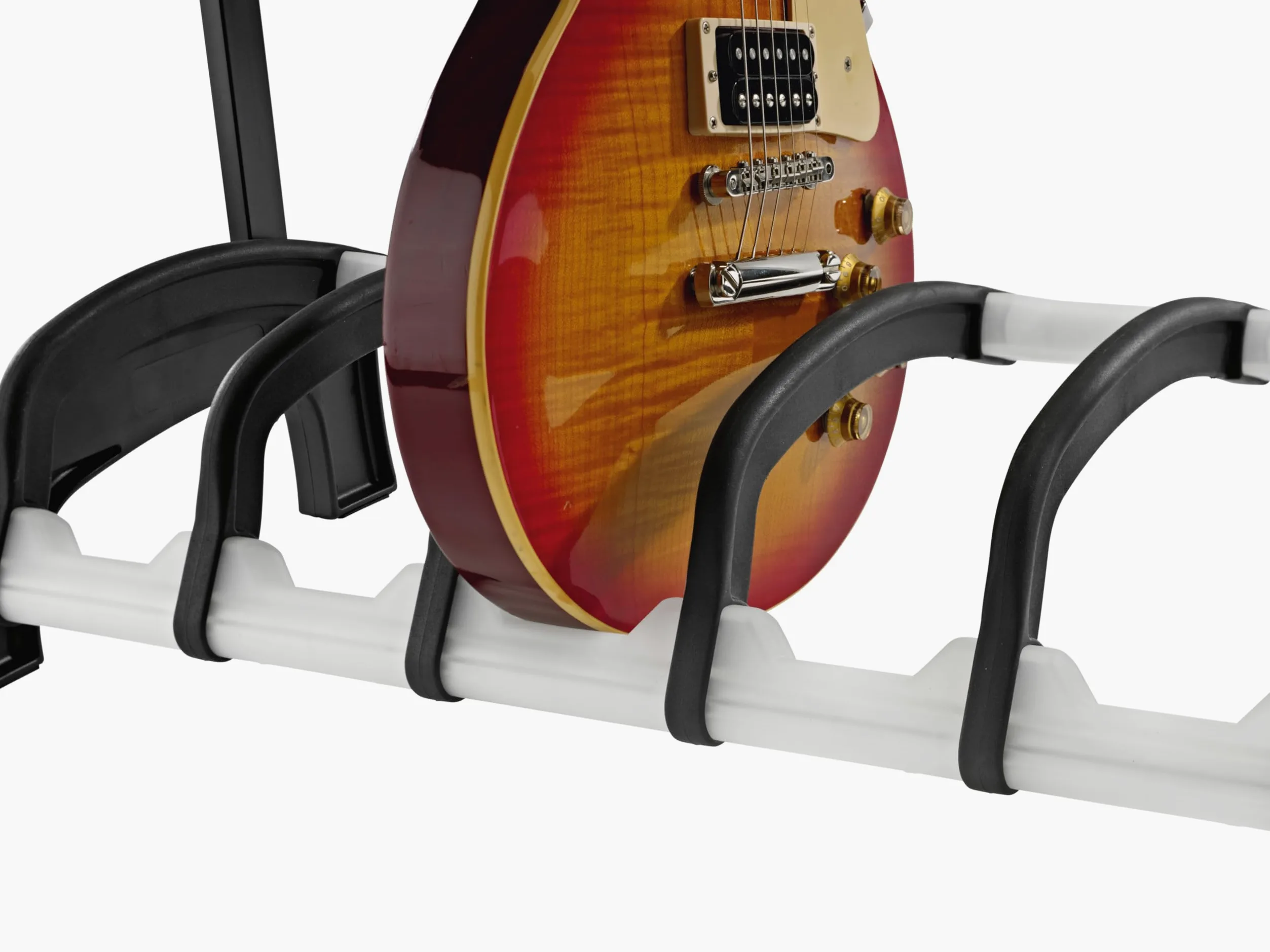 K&M 17525 Supporto per chitarra elettrica Guardian 5 a 5 scomparti neri con elementi trasparenti - utile per vernici nitro