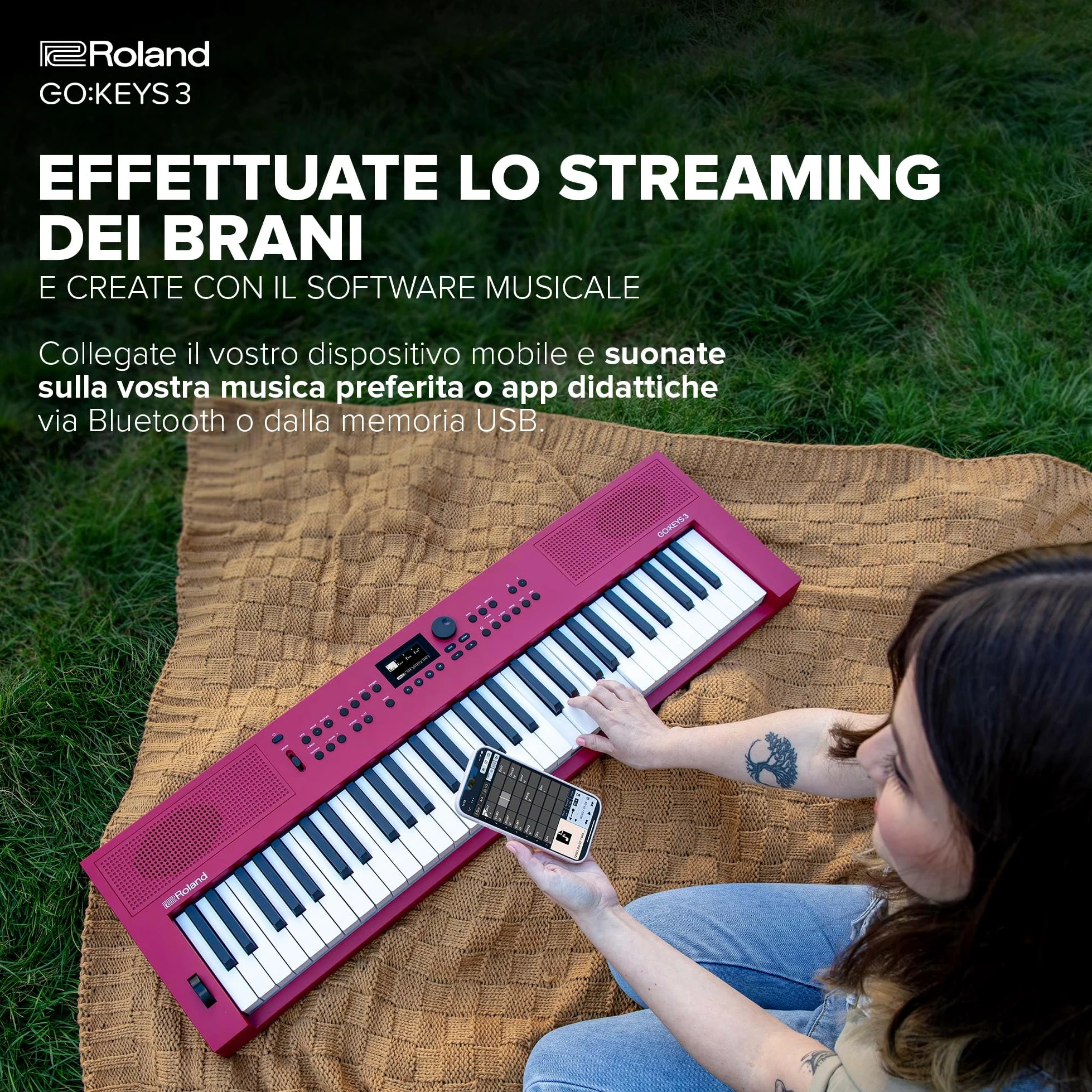 Roland GO:KEYS 3 Music Creation Keyboard | Tastiera a 61 Note | Generatore ZEN-Core con Oltre 1.000 Suoni Integrati | Diffusori Stereo Incorporati | Supporto di Audio/MIDI Bluetooth – Midnight Blue
