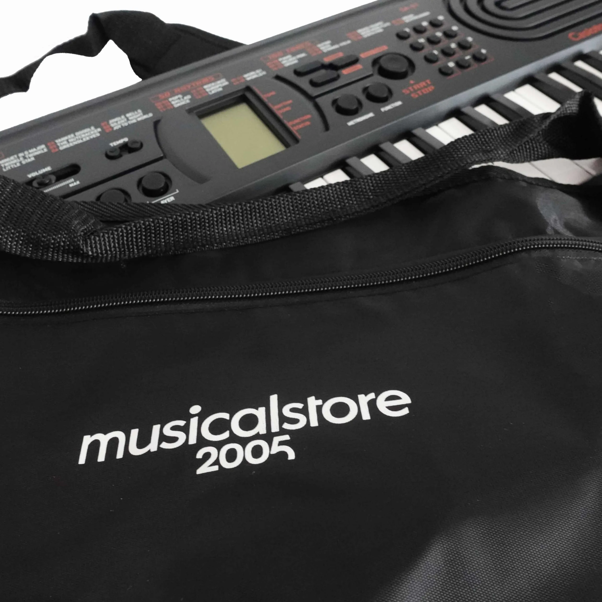 Kit Mini Tastiera Scolastica SA-80 Bianca: Include Tastiera Mini 44 Tasti con 100 Toni e 50 Ritmi, Custodia Protettiva Versatile e Alimentatore Compatibile by MusicalStore2005