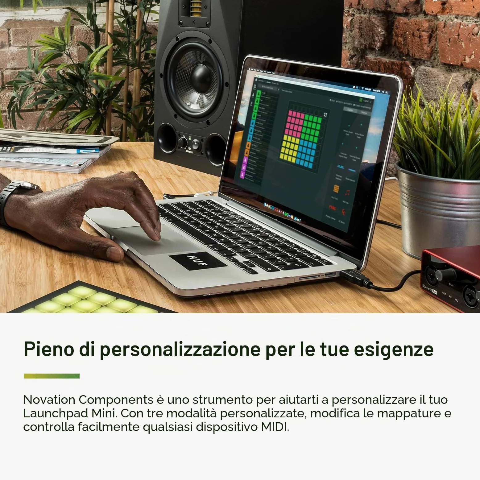 Novation Launchpad Mini [MK3], controller MIDI USB A Griglia Con 64 Pad Portatile, Per Esibizioni Con Ableton Live E Logic Pro